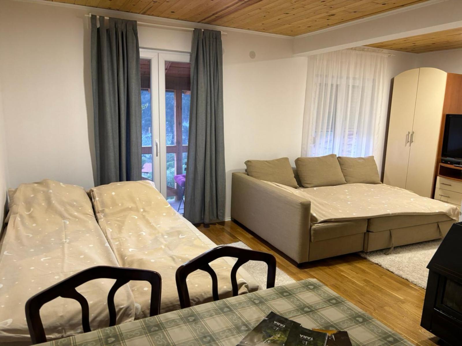 Ljubav Stara Zaovine Hotel Lazici Buitenkant foto