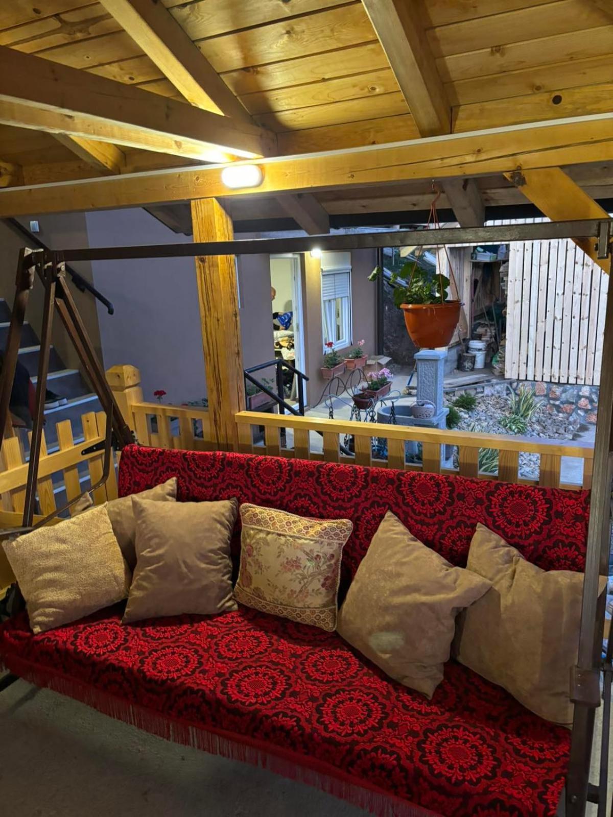 Ljubav Stara Zaovine Hotel Lazici Buitenkant foto